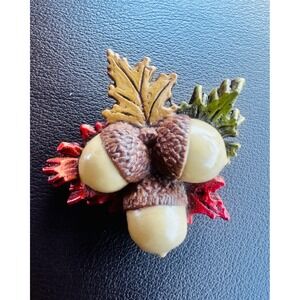 Vintage Fall Acorn Oak Leaf Brooch Pin Autumn Harvest Resin Oak Tree Brooch